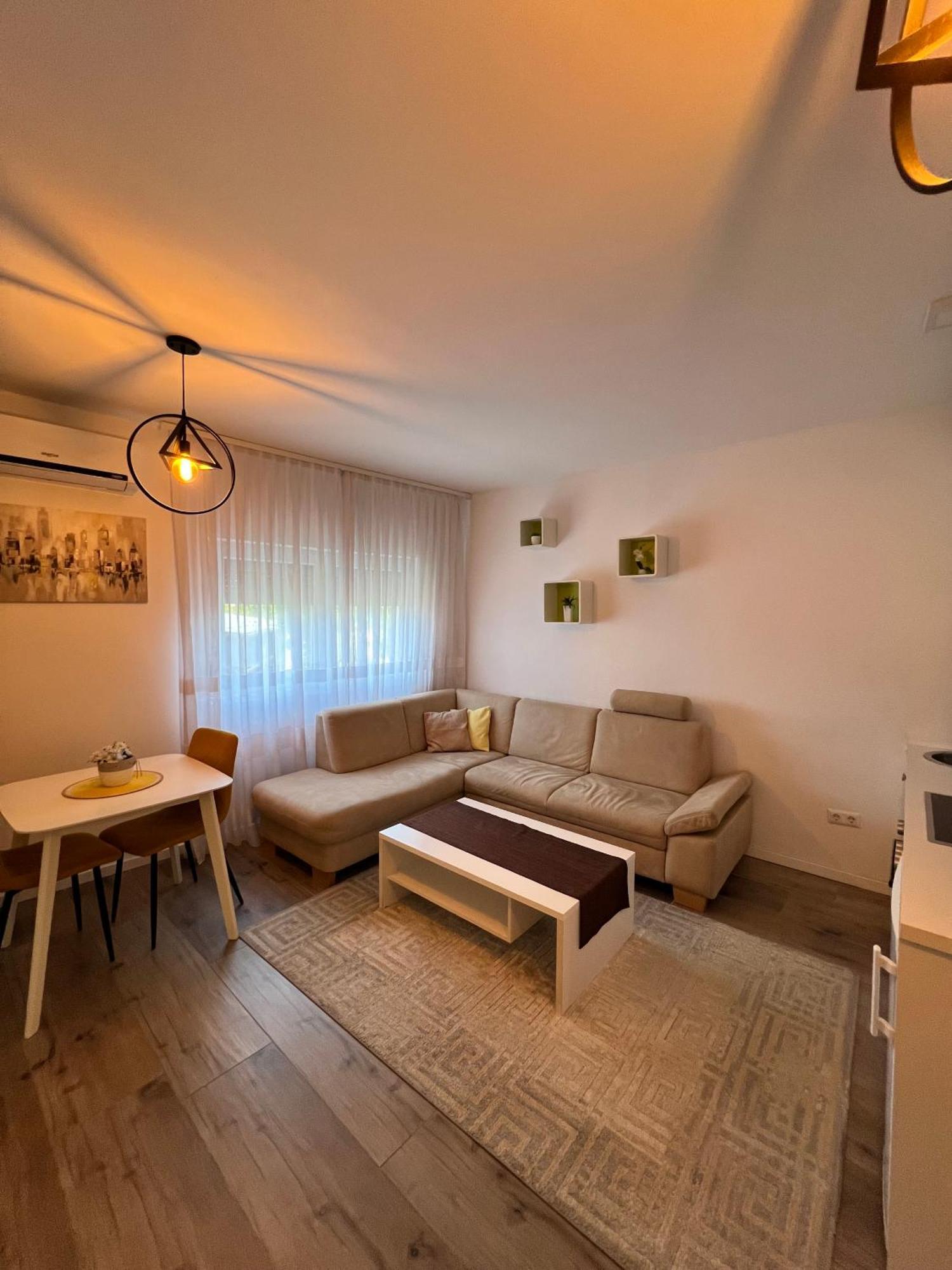Gandi Apartment